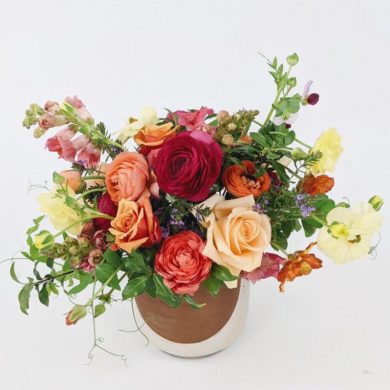 Seasonal Flowers: Midi Arrangement